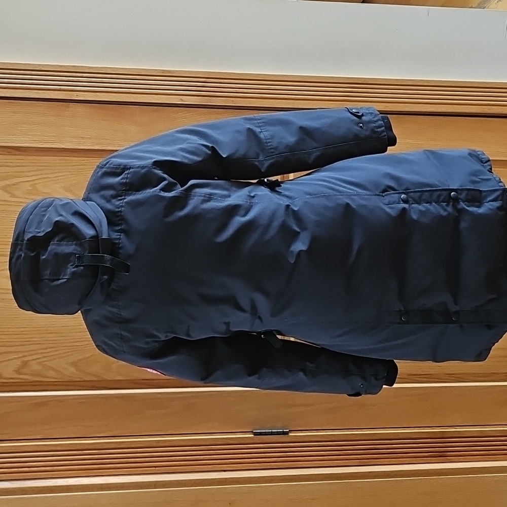 CANADA GOOSE  Kensington Down Parka Jacket In Size M. - Picture 9 of 16